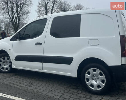 Белый Пежо Partner, объемом двигателя 1.56 л и пробегом 380 тыс. км за 5500 $, фото 6 на Automoto.ua