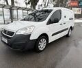 Белый Пежо Partner, объемом двигателя 1.6 л и пробегом 256 тыс. км за 8900 $, фото 1 на Automoto.ua