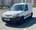 Белый Пежо Partner, объемом двигателя 1.36 л и пробегом 350 тыс. км за 2799 $, фото 1 на Automoto.ua