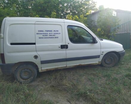 Белый Пежо Partner, объемом двигателя 1.9 л и пробегом 500 тыс. км за 799 $, фото 7 на Automoto.ua