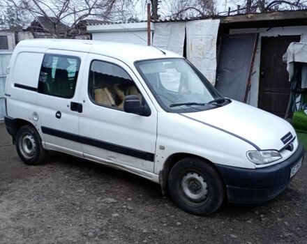 Белый Пежо Partner, объемом двигателя 2 л и пробегом 350 тыс. км за 1650 $, фото 3 на Automoto.ua