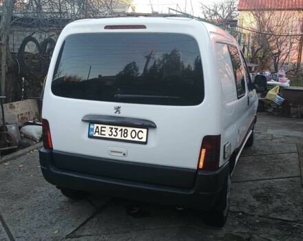 Белый Пежо Partner, объемом двигателя 1.9 л и пробегом 522 тыс. км за 3074 $, фото 2 на Automoto.ua