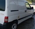 Белый Пежо Partner, объемом двигателя 1 л и пробегом 300 тыс. км за 1900 $, фото 1 на Automoto.ua
