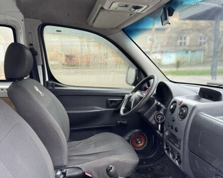 Белый Пежо Partner, объемом двигателя 1.9 л и пробегом 265 тыс. км за 2900 $, фото 7 на Automoto.ua
