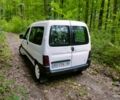 Белый Пежо Partner, объемом двигателя 2 л и пробегом 385 тыс. км за 3000 $, фото 3 на Automoto.ua