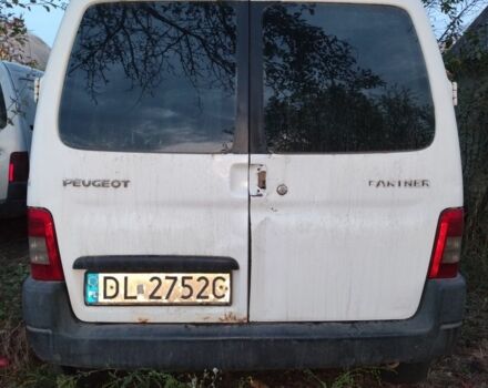 Белый Пежо Partner, объемом двигателя 0 л и пробегом 338 тыс. км за 1450 $, фото 1 на Automoto.ua