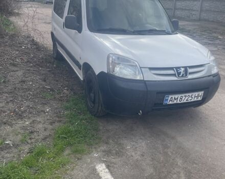 Белый Пежо Partner, объемом двигателя 1.9 л и пробегом 622 тыс. км за 2200 $, фото 1 на Automoto.ua