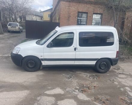 Белый Пежо Partner, объемом двигателя 1.9 л и пробегом 622 тыс. км за 2200 $, фото 3 на Automoto.ua