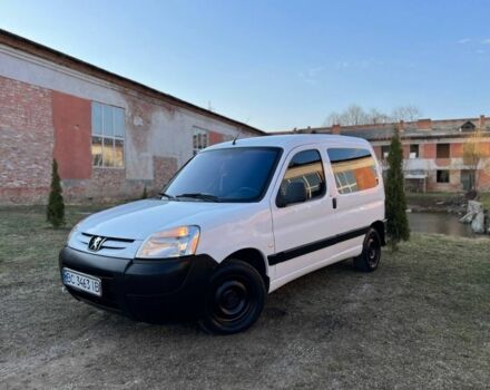 Белый Пежо Partner, объемом двигателя 2 л и пробегом 240 тыс. км за 3750 $, фото 4 на Automoto.ua