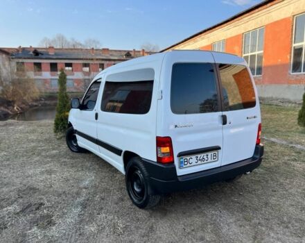 Белый Пежо Partner, объемом двигателя 2 л и пробегом 240 тыс. км за 3750 $, фото 11 на Automoto.ua