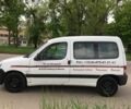 Белый Пежо Partner, объемом двигателя 1.6 л и пробегом 270 тыс. км за 3700 $, фото 3 на Automoto.ua