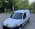 Белый Пежо Partner, объемом двигателя 1.4 л и пробегом 270 тыс. км за 3800 $, фото 1 на Automoto.ua