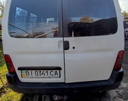 Белый Пежо Partner, объемом двигателя 1.6 л и пробегом 320 тыс. км за 3000 $, фото 3 на Automoto.ua