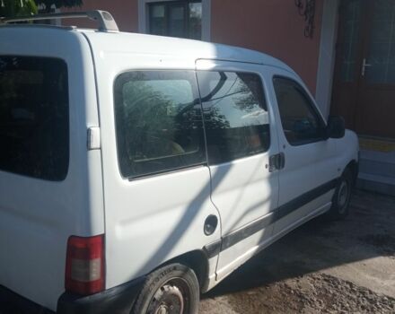 Белый Пежо Partner, объемом двигателя 1.6 л и пробегом 620 тыс. км за 2500 $, фото 1 на Automoto.ua