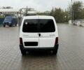 Белый Пежо Partner, объемом двигателя 1.4 л и пробегом 270 тыс. км за 3800 $, фото 3 на Automoto.ua