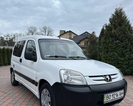 Білий Пежо Partner, об'ємом двигуна 1.6 л та пробігом 405 тис. км за 2549 $, фото 11 на Automoto.ua