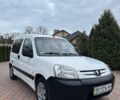 Білий Пежо Partner, об'ємом двигуна 1.6 л та пробігом 405 тис. км за 2549 $, фото 11 на Automoto.ua
