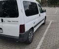 Белый Пежо Partner, объемом двигателя 1.6 л и пробегом 278 тыс. км за 2600 $, фото 6 на Automoto.ua