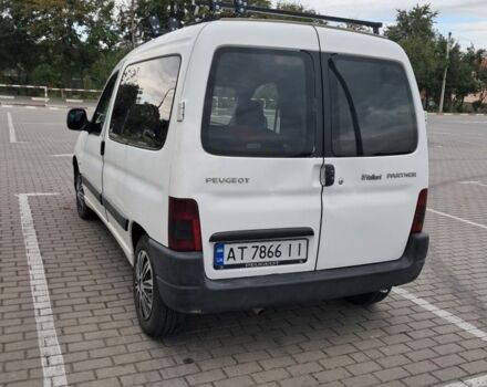 Белый Пежо Partner, объемом двигателя 1.6 л и пробегом 278 тыс. км за 2600 $, фото 5 на Automoto.ua