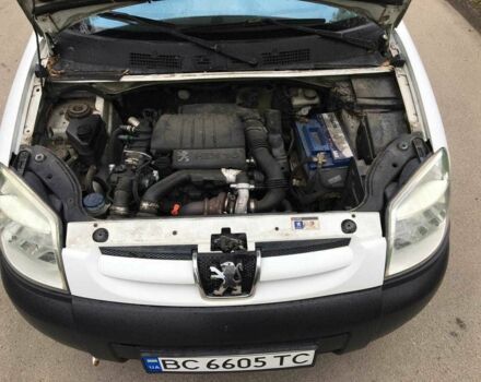 Білий Пежо Partner, об'ємом двигуна 1.6 л та пробігом 270 тис. км за 3400 $, фото 7 на Automoto.ua