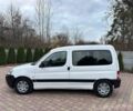 Білий Пежо Partner, об'ємом двигуна 1.6 л та пробігом 405 тис. км за 2549 $, фото 4 на Automoto.ua