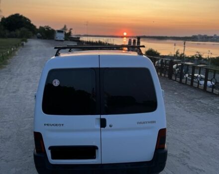 Белый Пежо Partner, объемом двигателя 1.4 л и пробегом 270 тыс. км за 3800 $, фото 5 на Automoto.ua