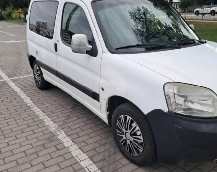 Белый Пежо Partner, объемом двигателя 1.6 л и пробегом 278 тыс. км за 2600 $, фото 2 на Automoto.ua