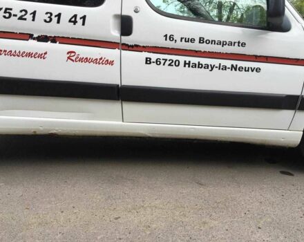 Білий Пежо Partner, об'ємом двигуна 1.6 л та пробігом 270 тис. км за 3400 $, фото 8 на Automoto.ua