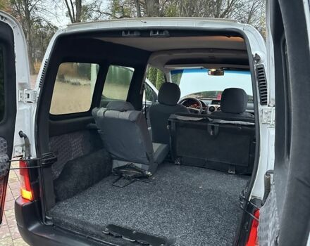 Білий Пежо Partner, об'ємом двигуна 1.6 л та пробігом 405 тис. км за 2549 $, фото 23 на Automoto.ua