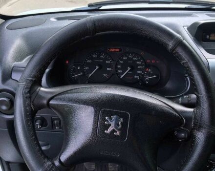 Білий Пежо Partner, об'ємом двигуна 1.6 л та пробігом 270 тис. км за 3400 $, фото 16 на Automoto.ua