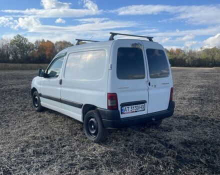 Белый Пежо Partner, объемом двигателя 1.6 л и пробегом 600 тыс. км за 2500 $, фото 3 на Automoto.ua
