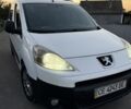 Белый Пежо Partner, объемом двигателя 1.6 л и пробегом 266 тыс. км за 4950 $, фото 1 на Automoto.ua