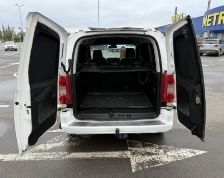 Белый Пежо Partner, объемом двигателя 1.6 л и пробегом 267 тыс. км за 5300 $, фото 10 на Automoto.ua