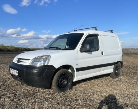 Белый Пежо Partner, объемом двигателя 1.6 л и пробегом 600 тыс. км за 2500 $, фото 1 на Automoto.ua