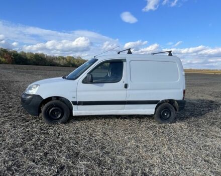 Белый Пежо Partner, объемом двигателя 1.6 л и пробегом 600 тыс. км за 2500 $, фото 2 на Automoto.ua