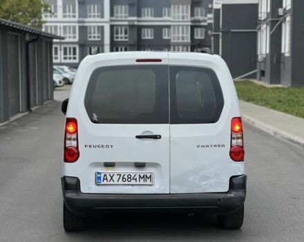 Білий Пежо Partner, об'ємом двигуна 1.6 л та пробігом 455 тис. км за 3300 $, фото 5 на Automoto.ua