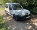 Білий Пежо Partner, об'ємом двигуна 1.4 л та пробігом 290 тис. км за 2900 $, фото 1 на Automoto.ua