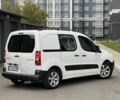Білий Пежо Partner, об'ємом двигуна 1.6 л та пробігом 455 тис. км за 3300 $, фото 3 на Automoto.ua