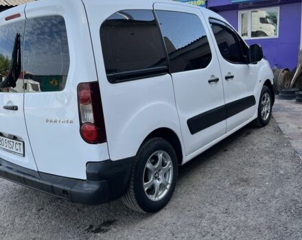 Белый Пежо Partner, объемом двигателя 1.6 л и пробегом 325 тыс. км за 5900 $, фото 1 на Automoto.ua