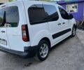 Белый Пежо Partner, объемом двигателя 1.6 л и пробегом 325 тыс. км за 5900 $, фото 1 на Automoto.ua