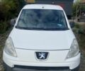 Белый Пежо Partner, объемом двигателя 1.6 л и пробегом 251 тыс. км за 5100 $, фото 1 на Automoto.ua