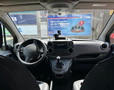 Белый Пежо Partner, объемом двигателя 1.6 л и пробегом 308 тыс. км за 4391 $, фото 19 на Automoto.ua