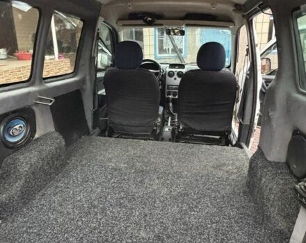 Білий Пежо Partner, об'ємом двигуна 1.6 л та пробігом 316 тис. км за 3300 $, фото 11 на Automoto.ua