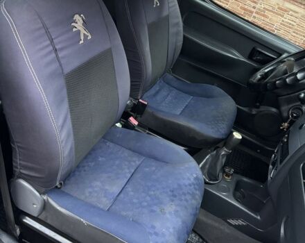 Білий Пежо Partner, об'ємом двигуна 1.6 л та пробігом 316 тис. км за 3300 $, фото 8 на Automoto.ua