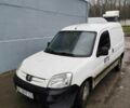 Белый Пежо Partner, объемом двигателя 1.4 л и пробегом 250 тыс. км за 2000 $, фото 1 на Automoto.ua