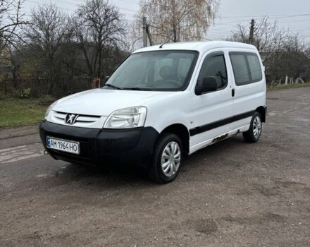 Білий Пежо Partner, об'ємом двигуна 1.6 л та пробігом 316 тис. км за 3300 $, фото 2 на Automoto.ua