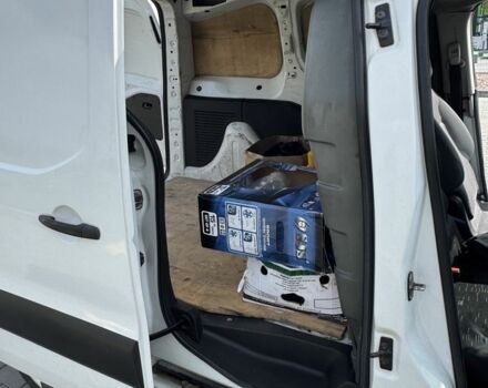 Белый Пежо Partner, объемом двигателя 1.6 л и пробегом 440 тыс. км за 5500 $, фото 2 на Automoto.ua