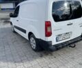 Белый Пежо Partner, объемом двигателя 1.6 л и пробегом 380 тыс. км за 4500 $, фото 5 на Automoto.ua