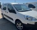 Белый Пежо Partner, объемом двигателя 1.6 л и пробегом 362 тыс. км за 4000 $, фото 1 на Automoto.ua