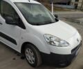 Белый Пежо Partner, объемом двигателя 1.56 л и пробегом 260 тыс. км за 5500 $, фото 1 на Automoto.ua